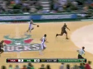 Charlie Bell starts the break with Carlos Delfino and they e