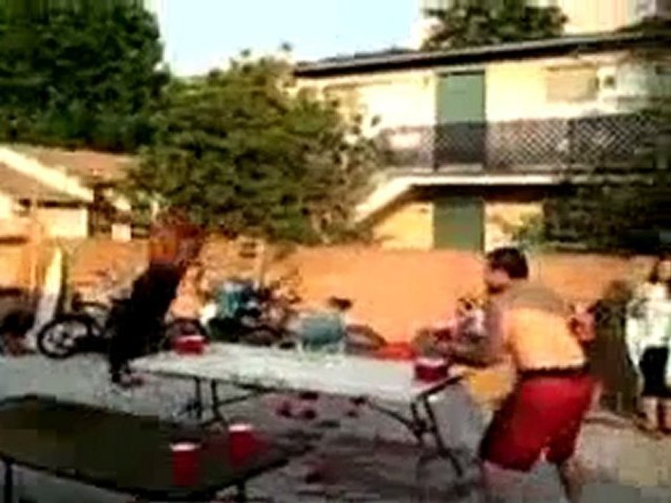 Compil régis vs ping pong table