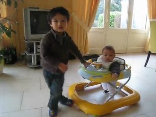 jules fait du trotteur