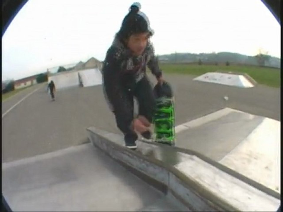 THE FIRST ROUND VX 2000 by "MASTER-KREW"