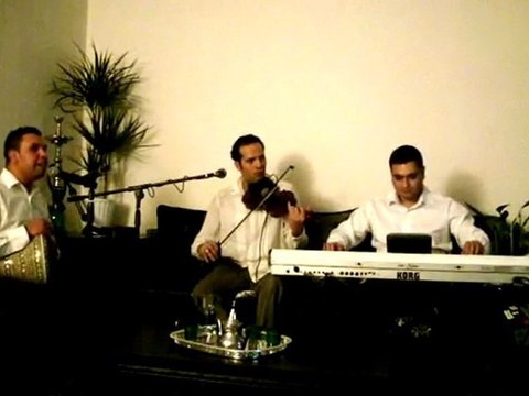 khallini b3id par VOIX D ORIENT