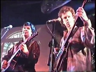 The Dartz  Toyvo (Guerre, guerre, vente, vent)