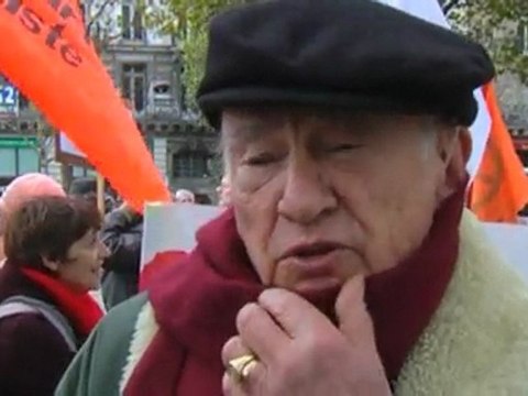 7-8-9-nov-2009 Marche Mondiale. Paris. Passage des Marcheurs