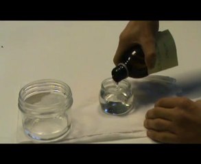 Bouteille en verre qui disparait