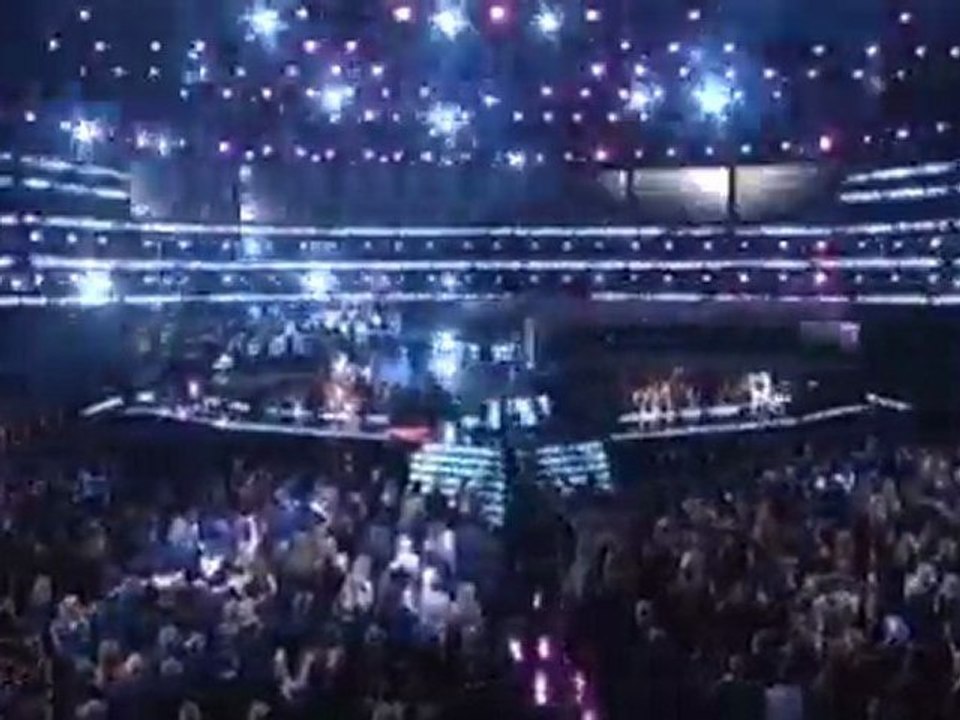 Jamie Foxx - Blame It LIVE On Grammy award 2010