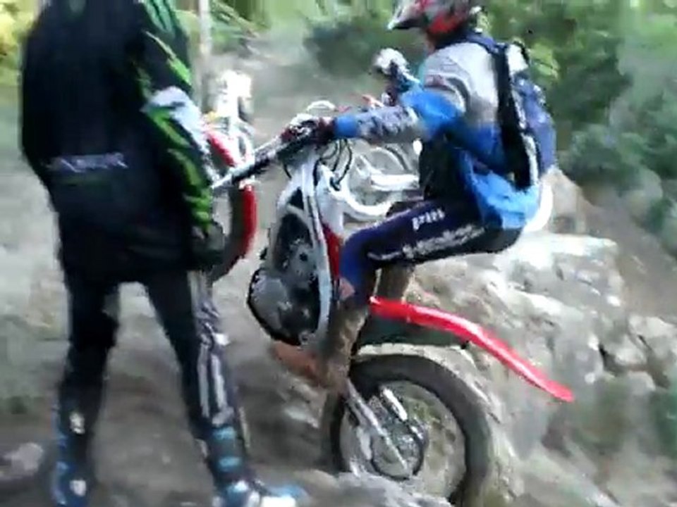 CIMG0964 moto trial à fonties.