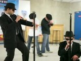 Maubeuge : Répétition pour le Giant Blues Brothers' Show