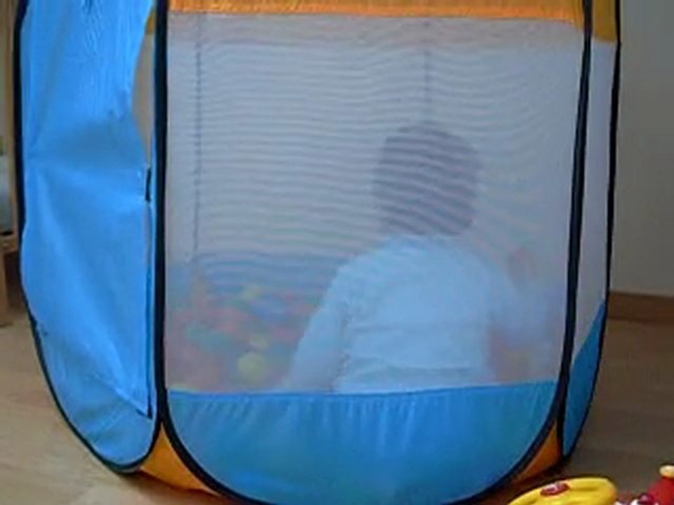 Nathan decouvre sa cabane a boules