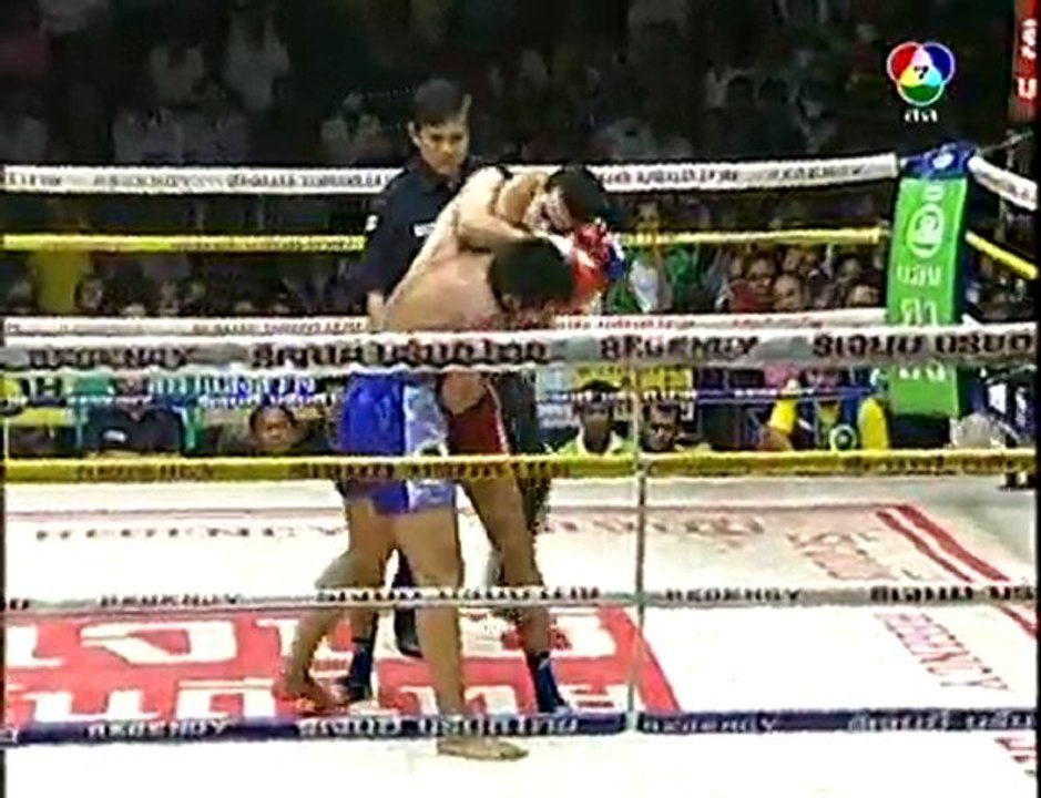 Sofian Seboussi vs Pompet Sitkukom Channel 7, Thailande