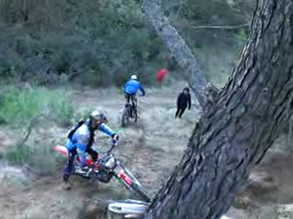 CIMG0976 moto trial à fonties.