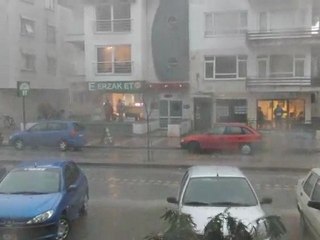 Çanakkale'de sağanak yağış