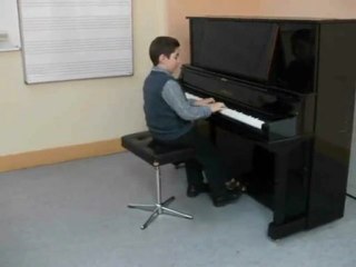 Constantin (9 ans) Etude en mi mineur de Burgmüler