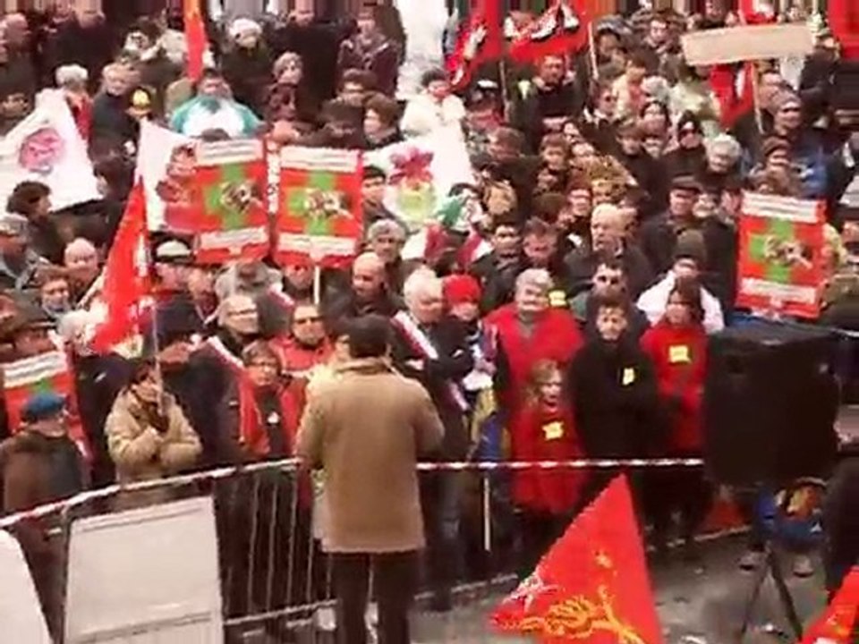 Manif maternité de DECIZE intervention de C.PAUL