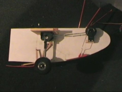 1er essai train avant rentrant avec trappes ....