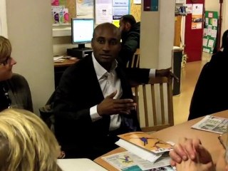 Alain Dolium à la mission locale de Massy (91)