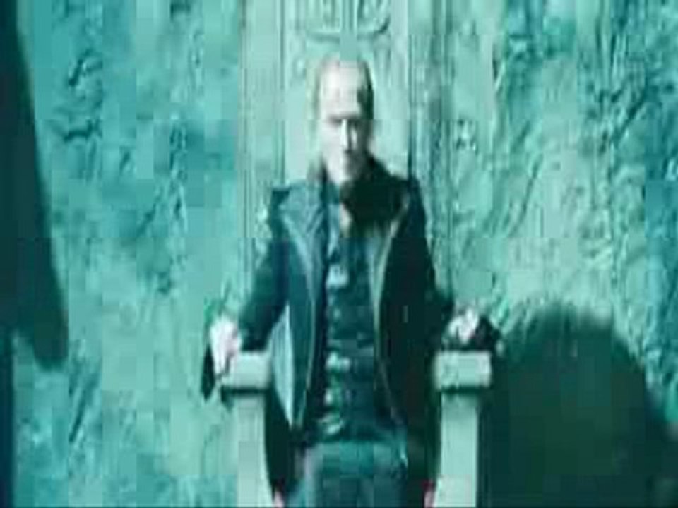 Breaking Dawn (The Twilight Saga, Book 4) (Hardcover)