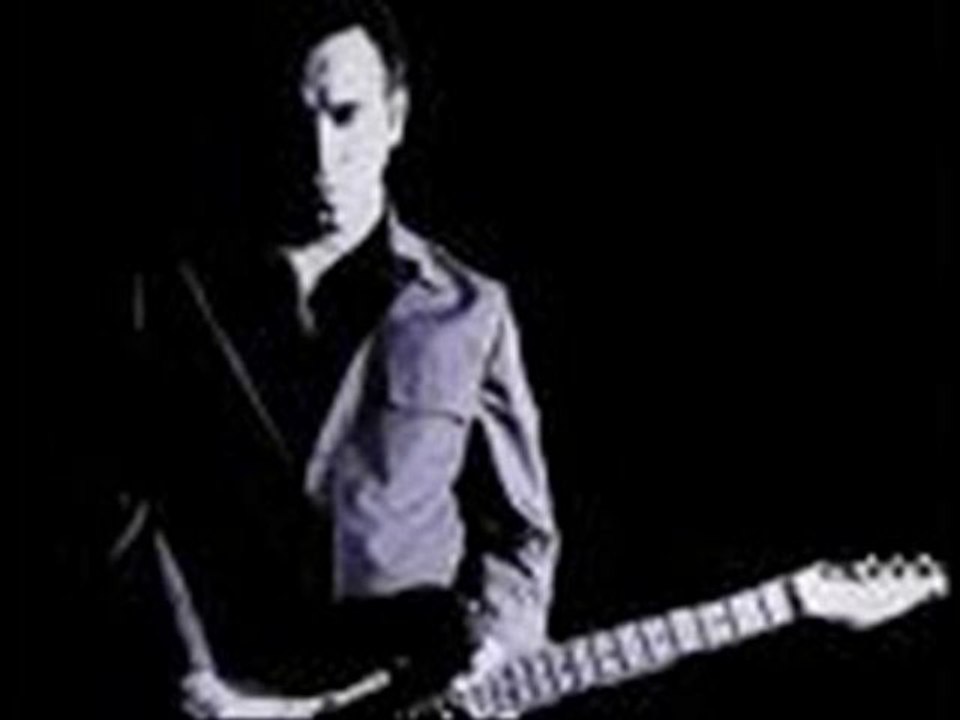 HALUK   LEVENT   .... Sevenler ağlarmış