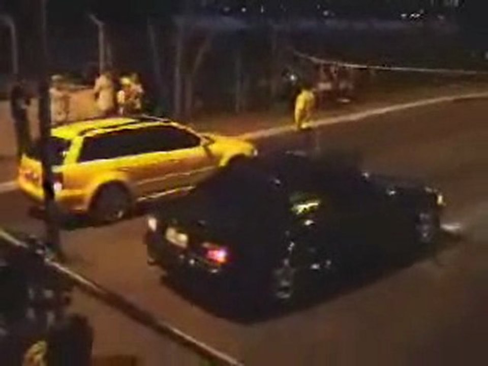 Run Audi RS4 vs BMW M3