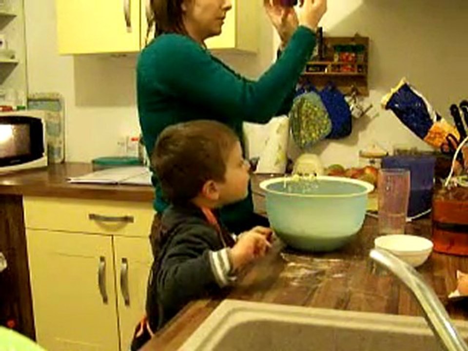 Atelier Crêpes avec Noa vidéos 3/5