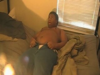 Fat guy + skinny jeans = big laughs and a hernia