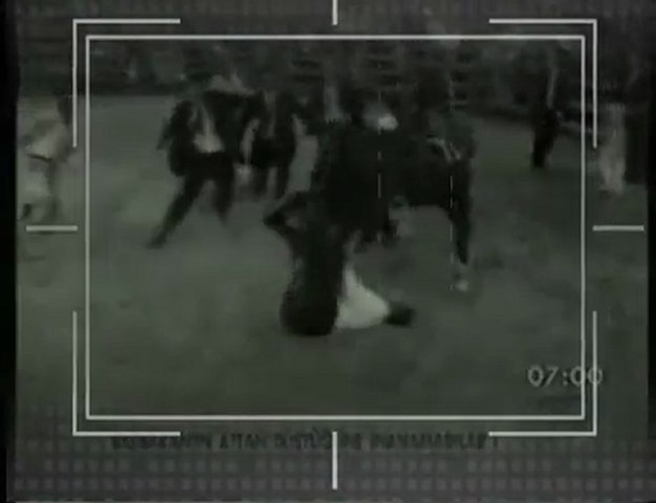 Düsene gülmek bizlere yakismaz.. duyarli ve serefli atimiz