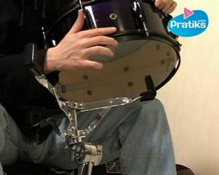 Comment installer un pied de caisse claire