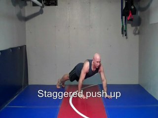 Staggered push up-01.wmv