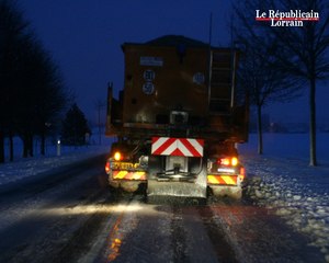 Les automobilistes piégés par la neige dans le Pays Haut