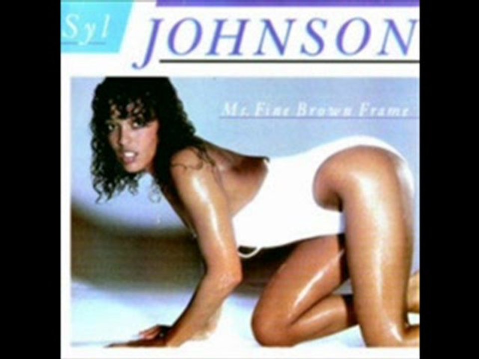 SYL JOHNSON Ms. Fine brown frame