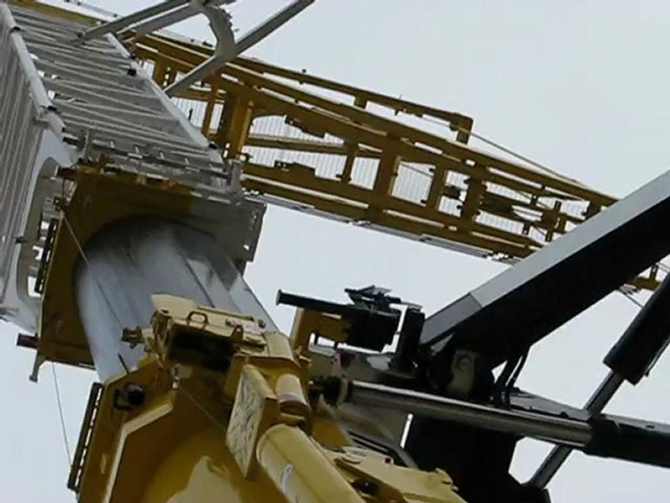 LIEBHERR LTM11200-9.1 MEDIACO Rentrée du télescope-2