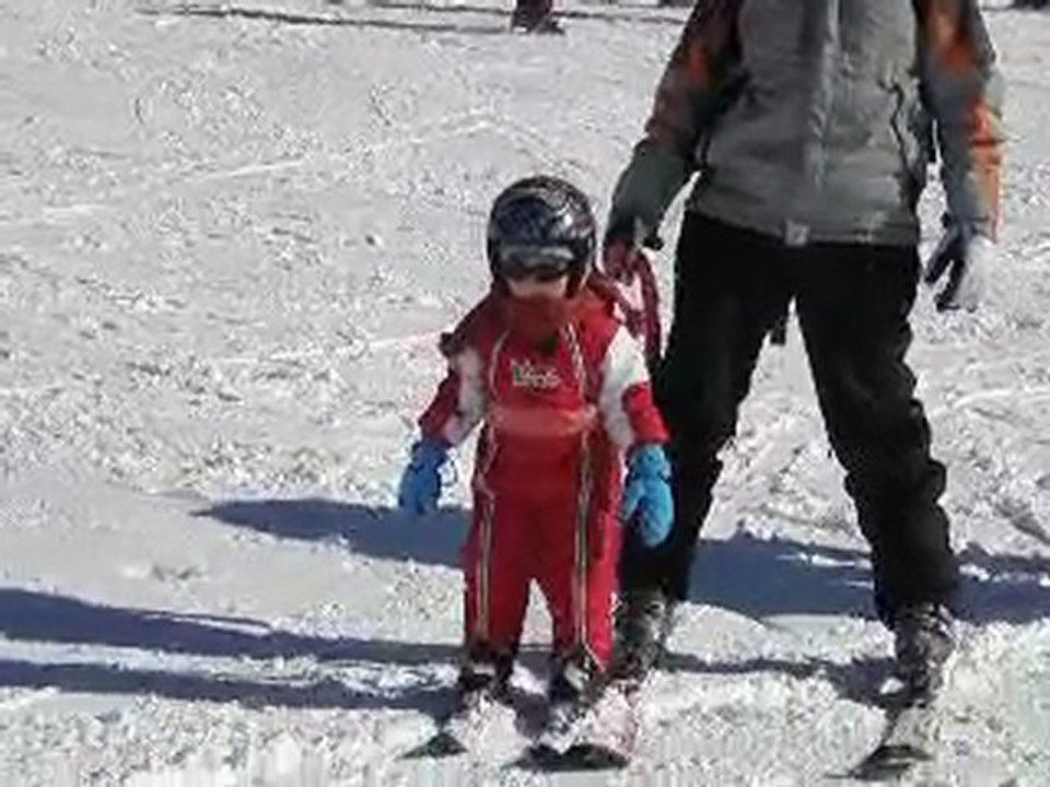 Timothé sur les ski à chamrousse