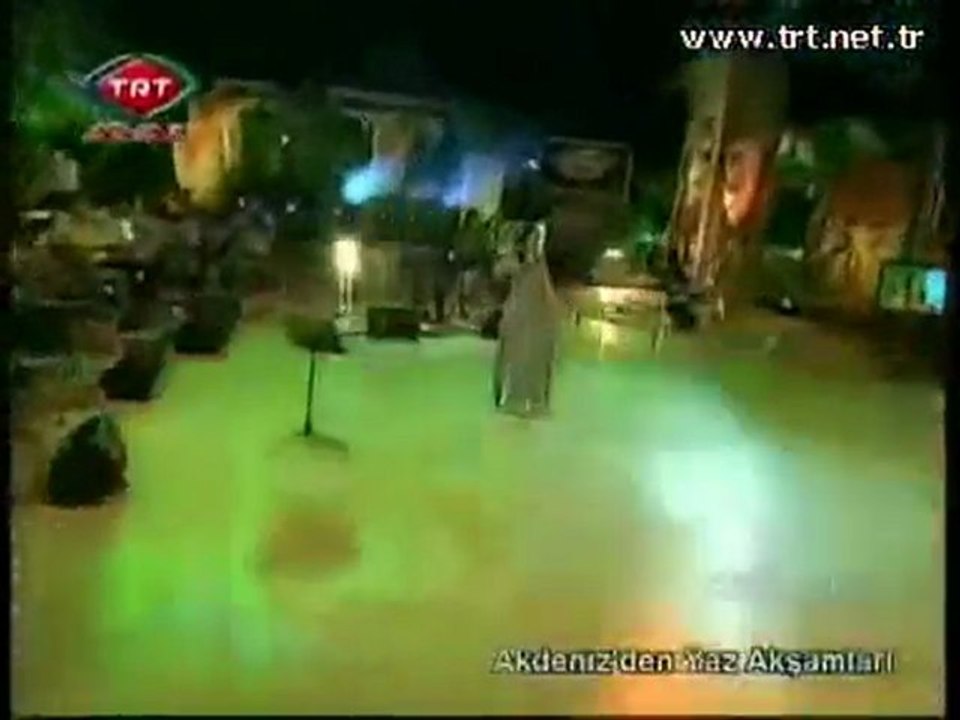 Sevcan Orhan Sigaramın dumanı