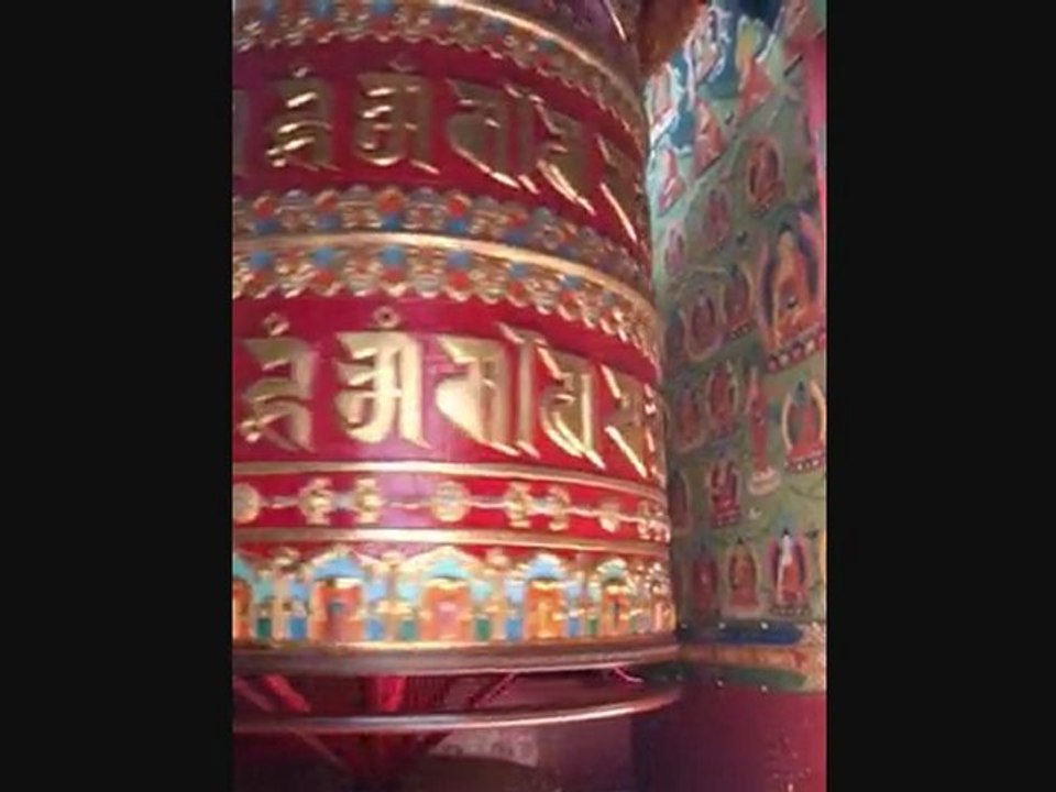 OM MANI PADME HUM 2010 - ABSOLUTE NEPAL