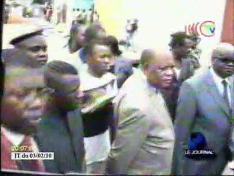 Isidore Mvouba visite le trou sur l’avenue Marien Ngouabi