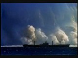 Explosion d-une bombe sous-marine -Impressionnant-