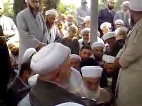 Efendi hz Ali Haydar efendi baba kabrinde, ilahi.cc