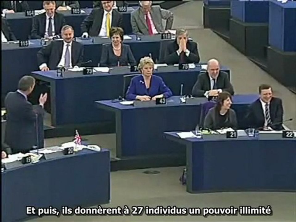Une main de fer a saisi l'Europe - Nigel Farage