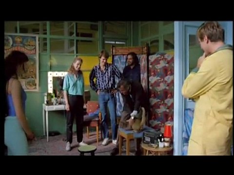 Roselyne et les lions - Jean-Jacques Beineix - extrait1