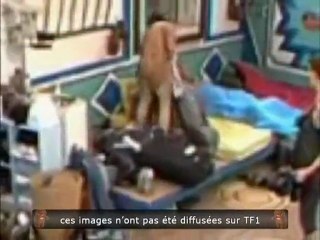 Mickaël Vendetta se fait gifler par Hermine.