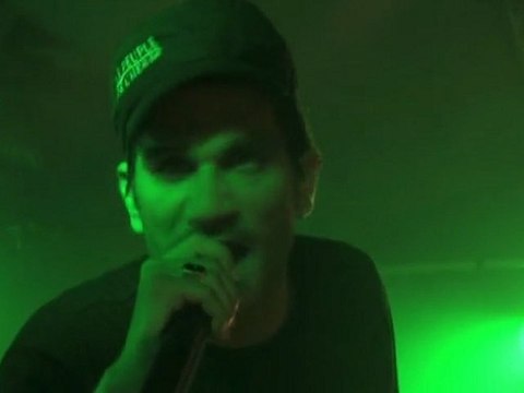 LE PEUPLE DE L'HERBE No Escape Live