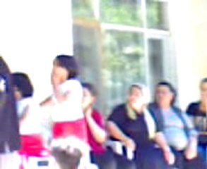 kaç yaşında kolbastı oynuyo yaaa