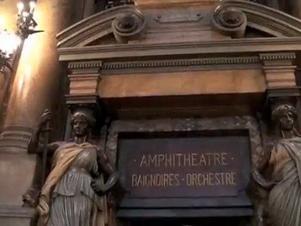 Aldebert -  La Loge N° 18 à l'Opéra Garnier