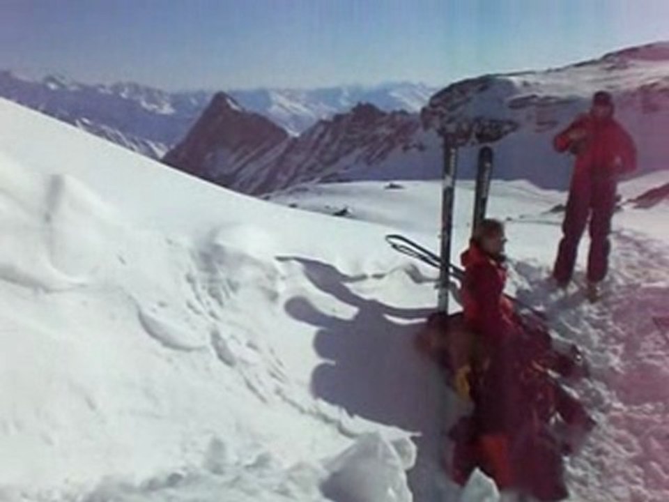 Team alpinsport-basis.de Schneehöhlenbau am Großglockner