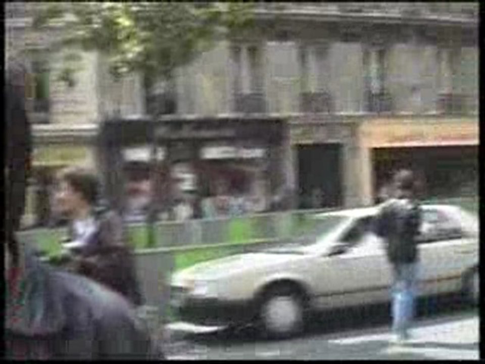 JOURNAL ANNALES .FREQUENCE GAY 3 ET GAY PRIDE 91.1