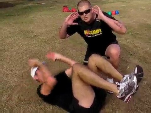 Bootcamps Brisbane perform Double Crunch Sit Ups