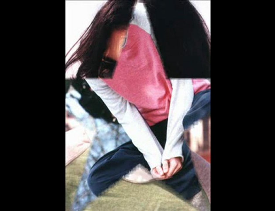 Ece Dorsay - Through The Barricades Cover