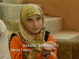 GÖZÜNDEN KRİSTAL ÇIKARAN KIZ ÇOCUĞU