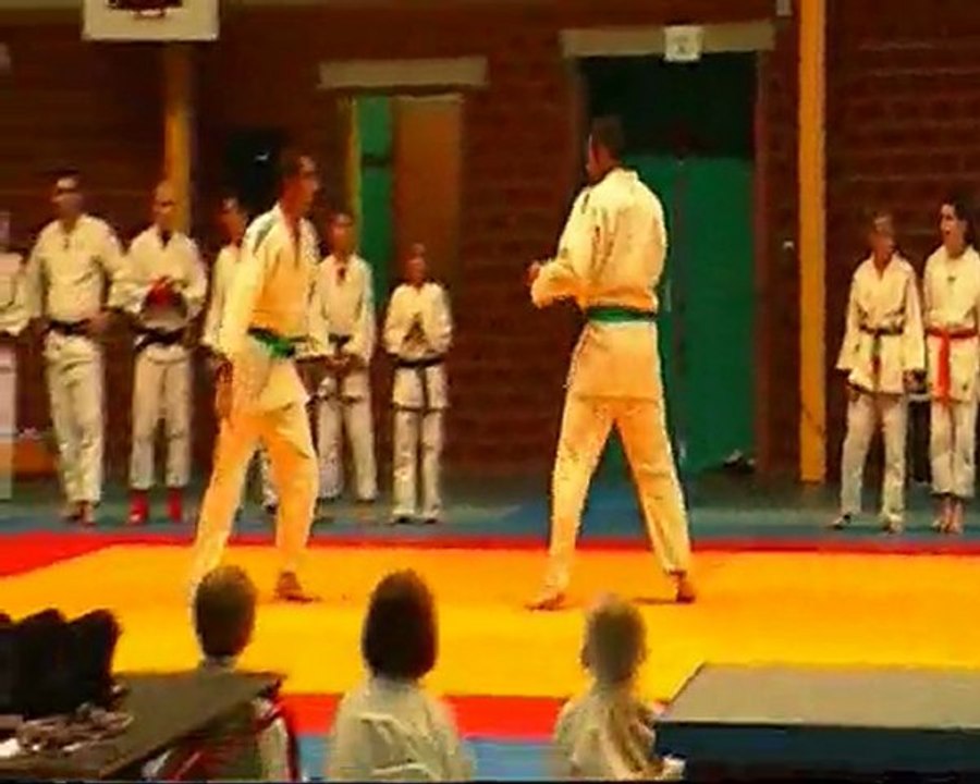 Démonstration de Jujitsu à la Fête du JC Wavrin en juin 2009