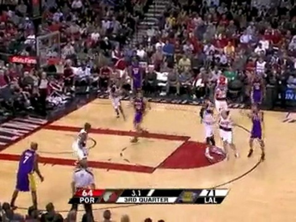 Jordan Farmar feeds Pau Gasol for the big dunk down the lane