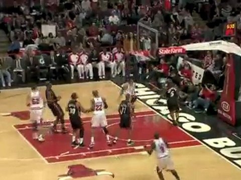 Derrick Rose takes the pass and finishes with authority.